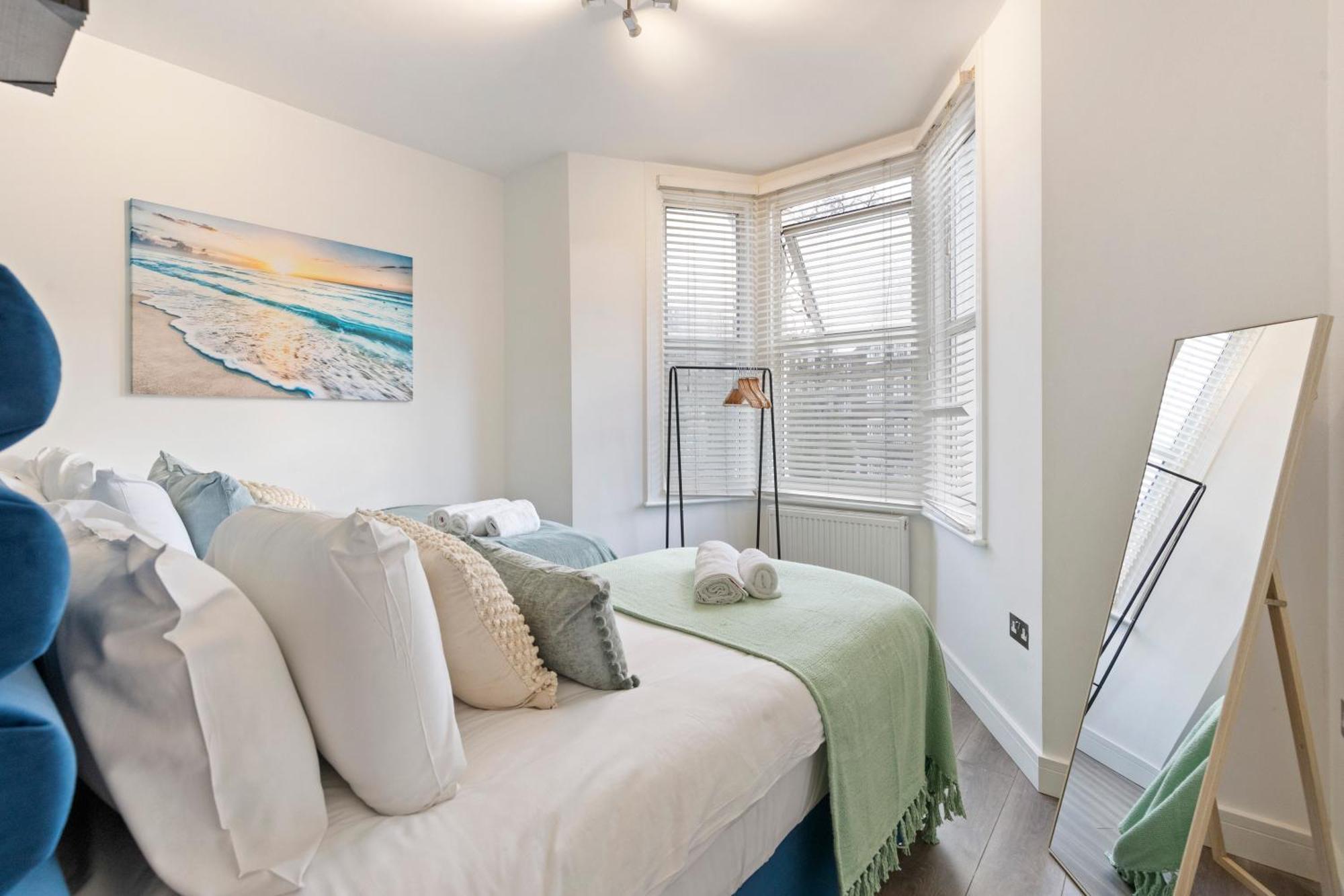 Rose Camden Town 3 Bedroom Sleeps 11 London